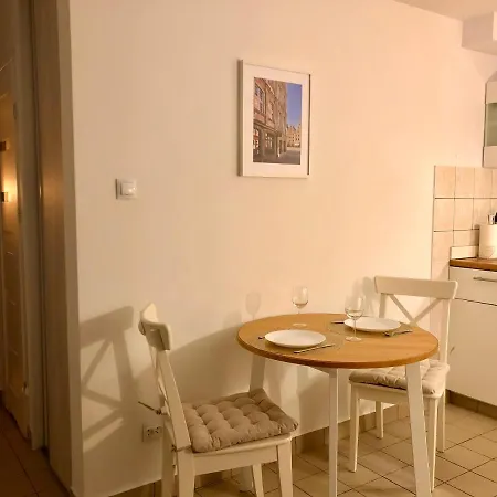 Old Town Romantic Apartment. Breslau-wroclaw. 弗罗茨瓦夫
